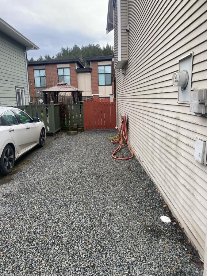 1 Bedroom Suite In Langford. Victoria Eksteriør billede